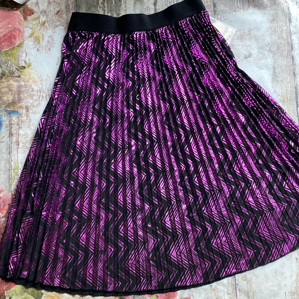 Large LuLaRoe Jill accordion skirt